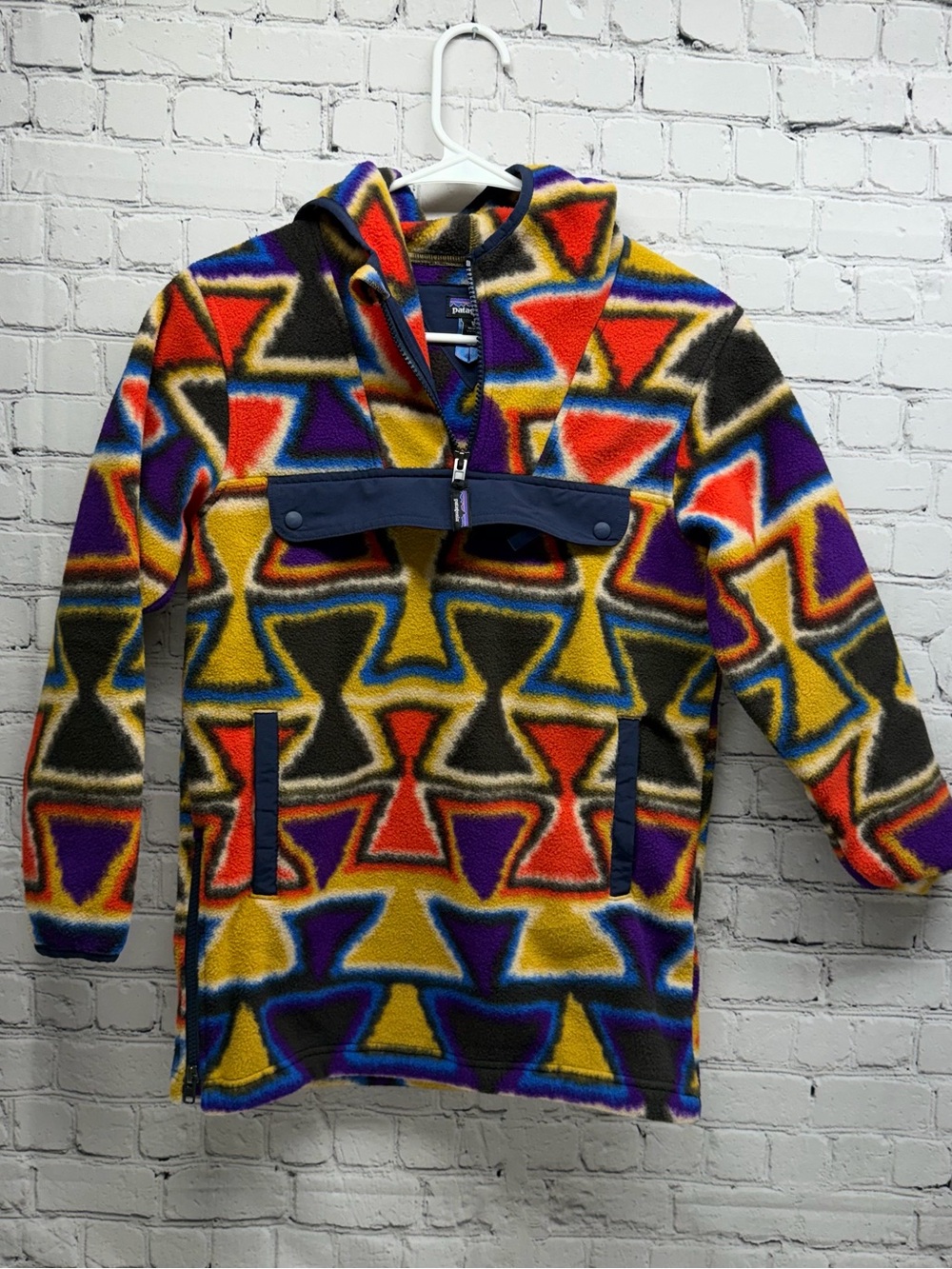 Patagonia  Multicolor Geometric Fleece Pullover Hoodie size 10 (M)